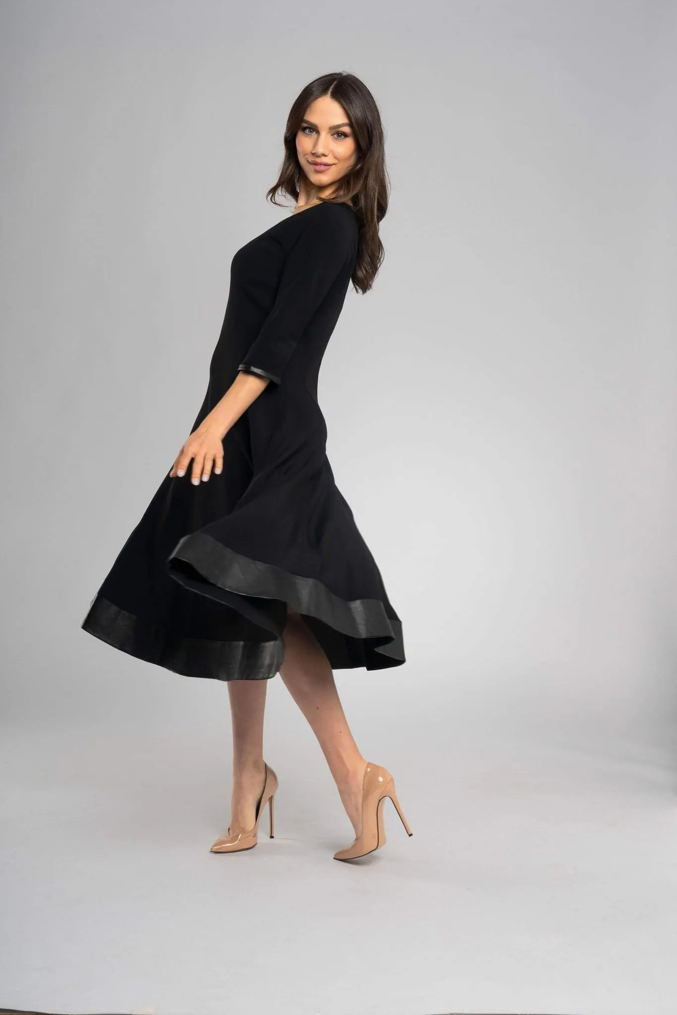 Giove Black Midi Dress -Modern Style and Feminine Elegance