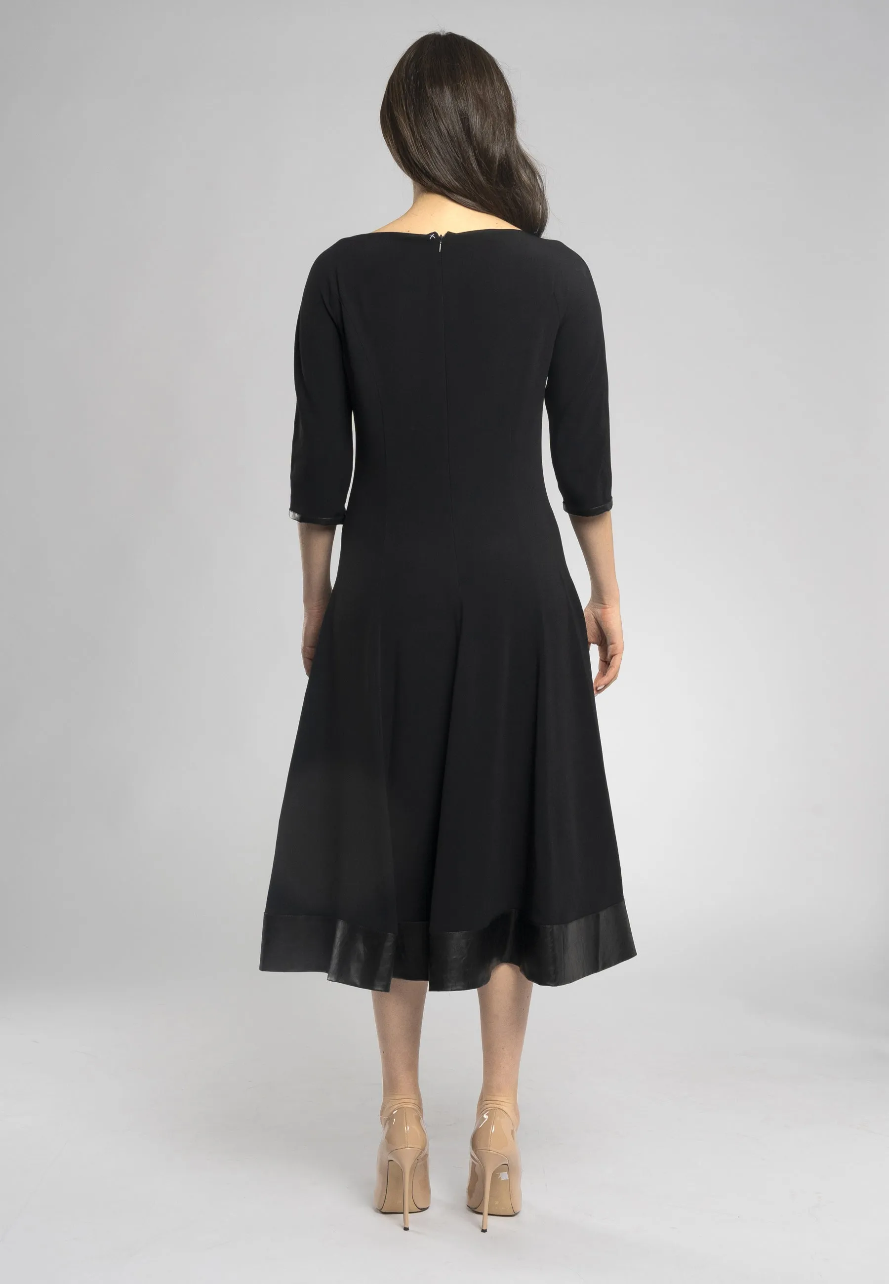 Giove Black Midi Dress -Modern Style and Feminine Elegance