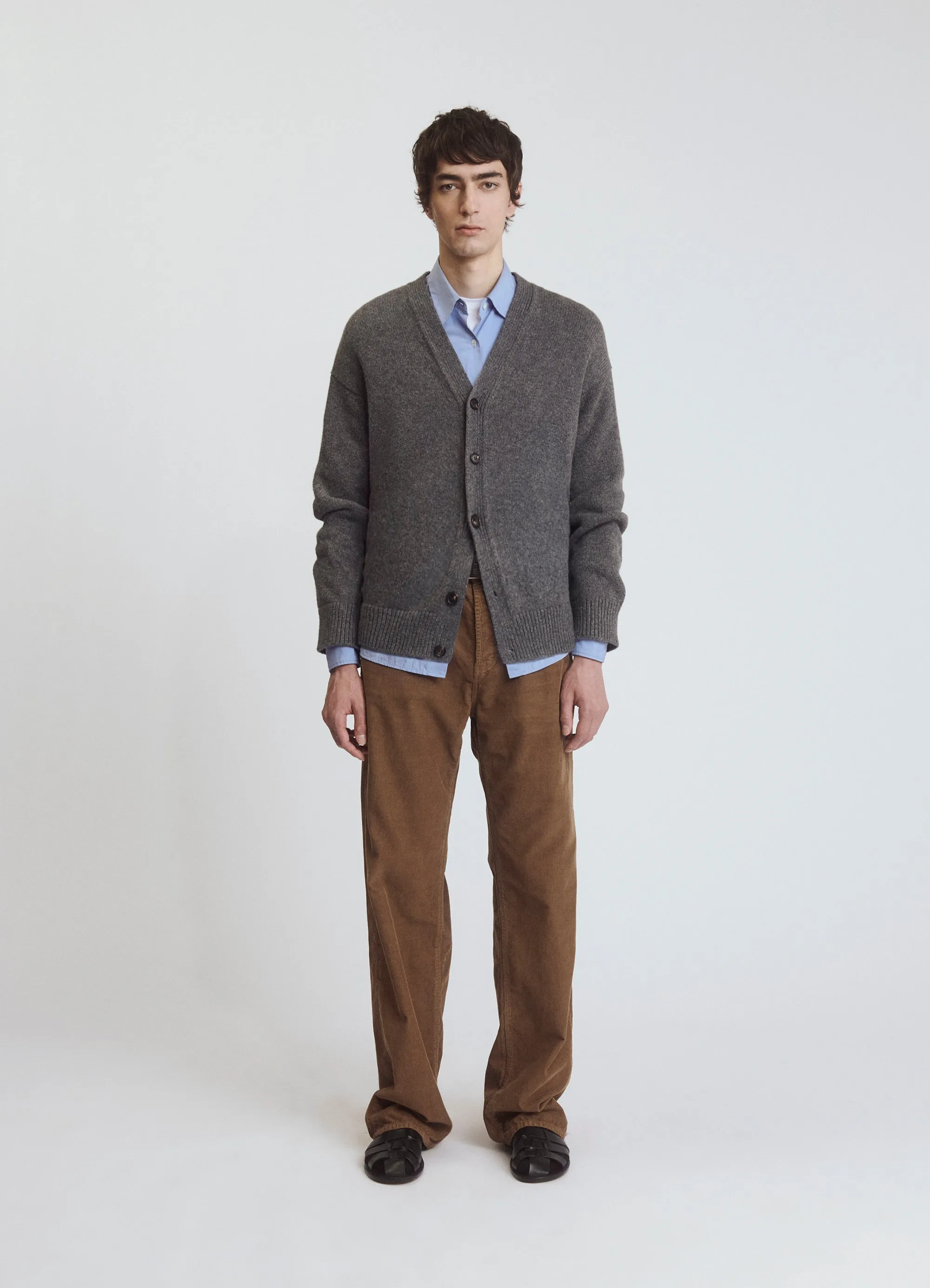Mens Maura V-neck Cardigan in Derby Grey