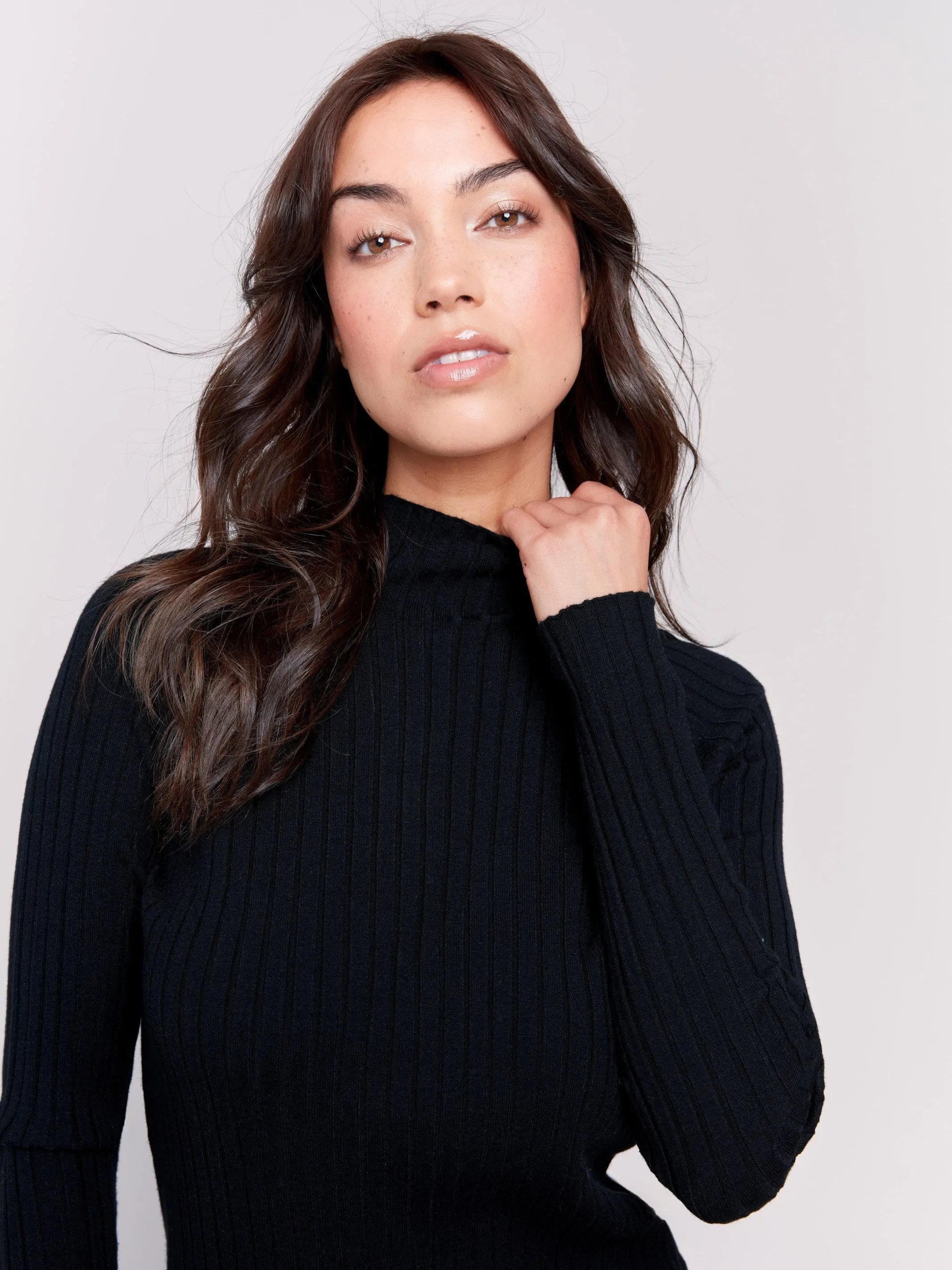 Ribbed Knit Mock Neck Sweater - Black